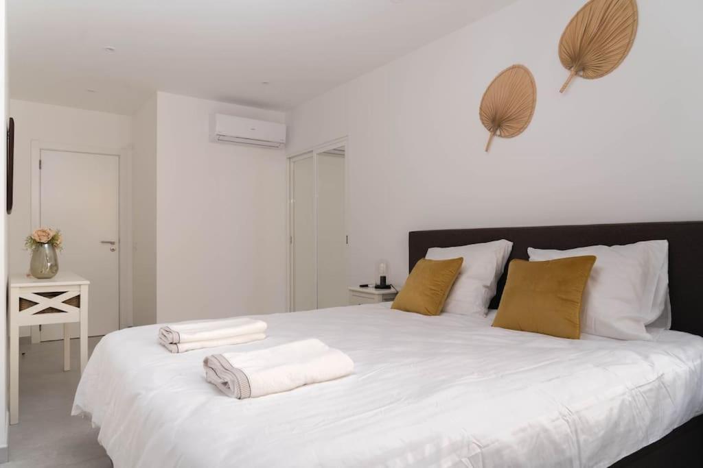 Carvoeiro Roof Top Apartment, Next To The Beach! Carvoeiro (Lagoa) Exterior foto